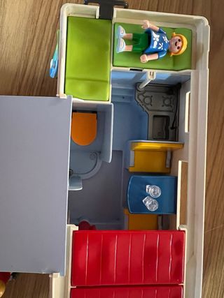 Autocaravana Playmobil familiar