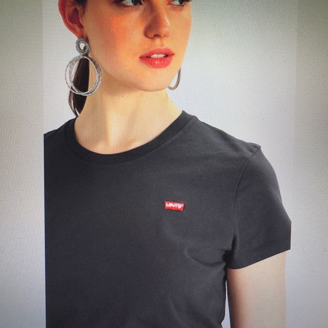 Camiseta Levi's negra manga corta
