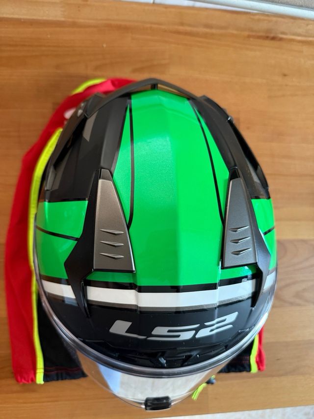 Casco LS2 Challenger F
