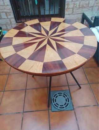 Tablero de mesa redonda vintage madera