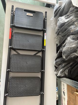 Escalera Plegable BONTEC 4 Peldaños - 150kg