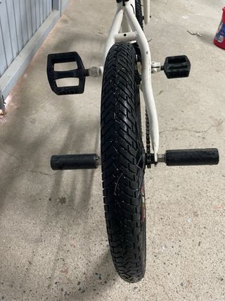 BMX blanca usada