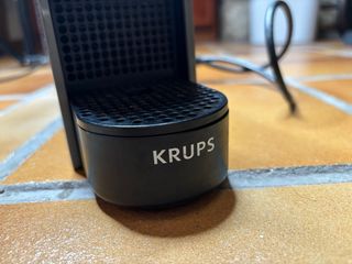Cafetera Nespresso Krups Gris