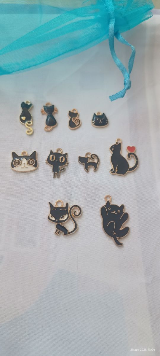 Pack 10 colgantes gatos metal esmaltado (nuevos)