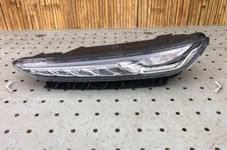 Faro izquierdo Hyundai Kona 