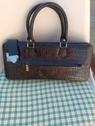 Bolso negro imitacion piel cocodrilo