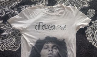 Camiseta The Doors - MANGO S

Talla como M
