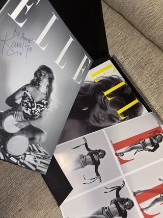 Revista edición coleccionista de Elle x Karol G