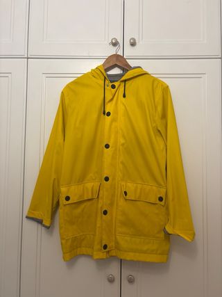 Chubasquero amarillo Petit Bateau