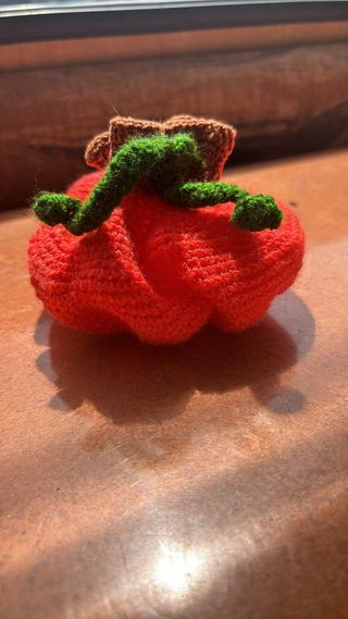 Monedero calabaza tejido a mano