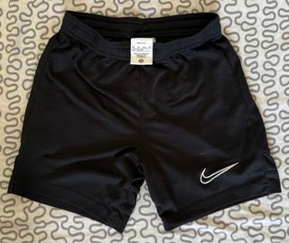 Shorts NIKE niño Dri-FIT talla 122-128cm