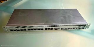 RouterBoard 1100AH X2 MikroTik