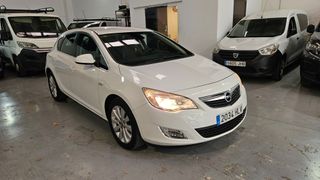Opel Astra 2012
