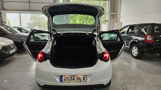 Opel Astra 2012