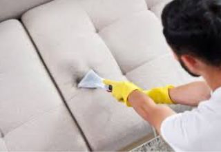 Limpieza y desinfeccion de sofa