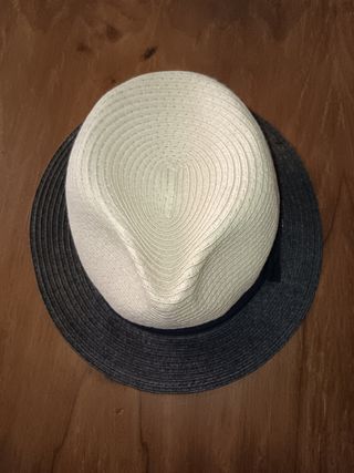 Cappello estivo panna e nero