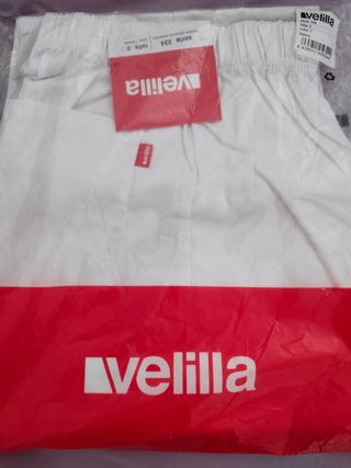 Pantalón Velilla blanco talla 2 equivale a una 38.