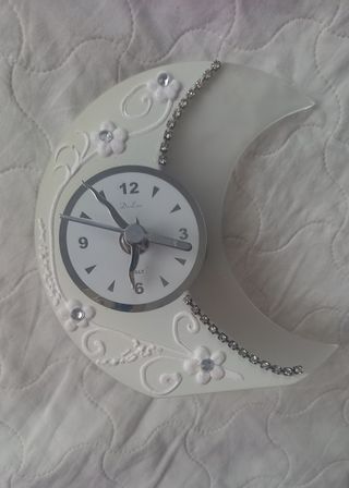 Orologio da tavolo a forma di luna