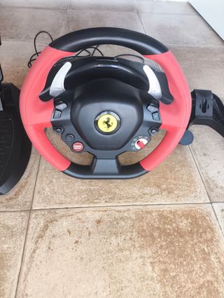 Volante Thrustmaster Ferrari Italia 458 GTB