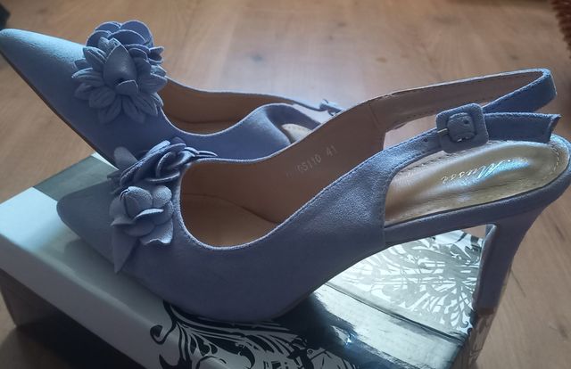 Zapatos tacón lila y piel de melocoton. Talla 41