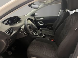 PEUGEOT 308 5P STYLE BLUEHDI 130 S&S BERLINA 