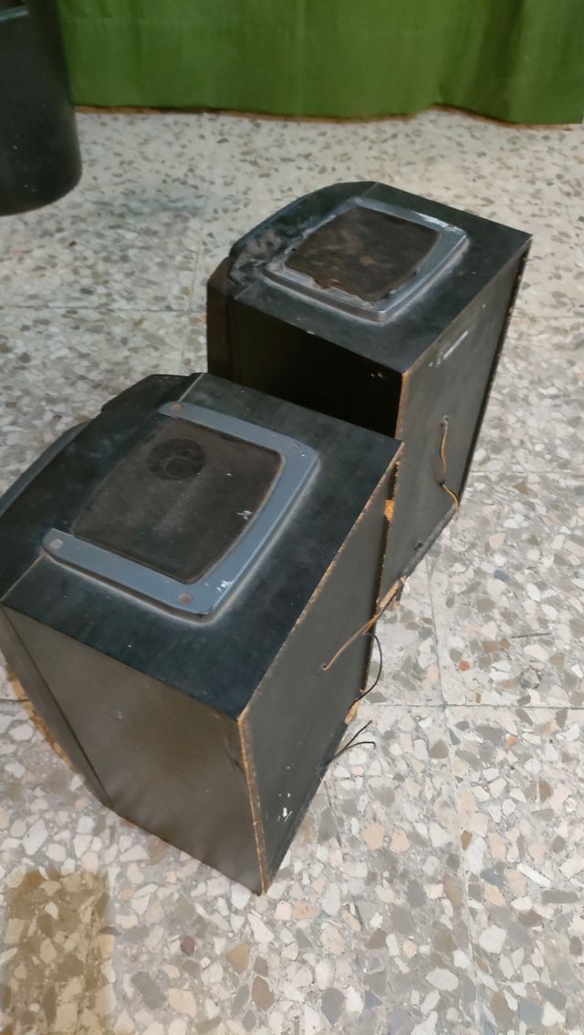 Altavoces Aiwa - HiFi Estéreo