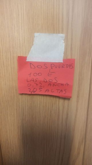 Se vende Puertas  de madera 100€ unidad 