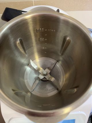 SilverCrest Monsieur Cuisine Connect
como nueva.