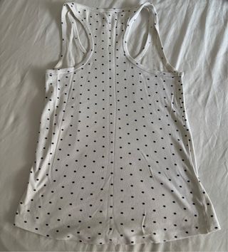Camiseta Stradivarius lunares