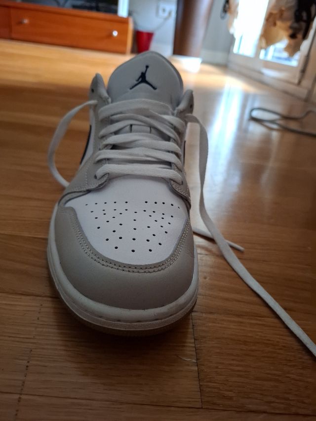 Zapatillas Jordan Air 1 Low Gris Blanco