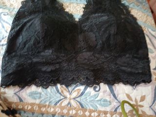 Top encaje negro