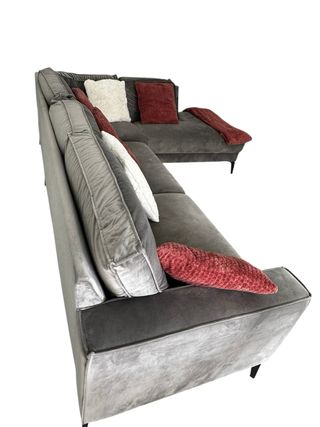Sofá chaise longue gris terciopelo