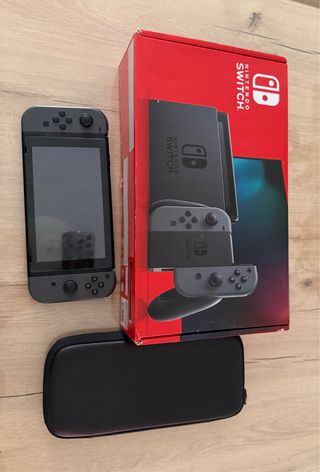 Nintendo Switch Gris - Excelente estado