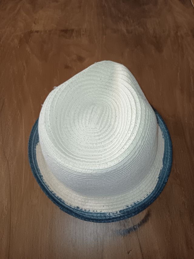 Cappello estivo panna e blu