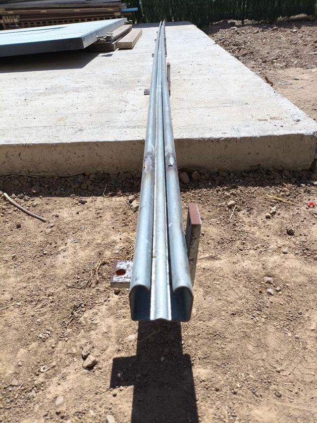 Guía puerta corredera 6m