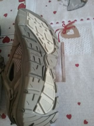 Sandalias Quechua numero 40- nuevas