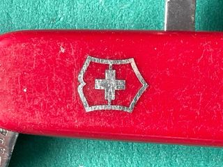 Victorinox 8cm: coltellino rosso