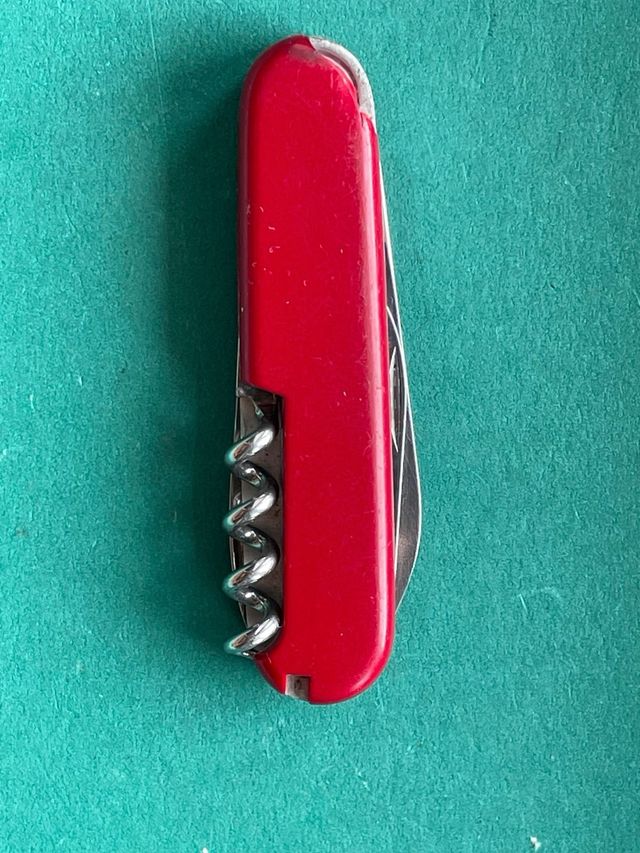 Victorinox 8cm: coltellino rosso