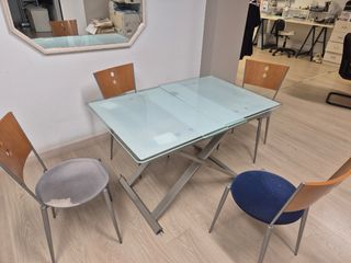 Mesa cristal 4 sillas