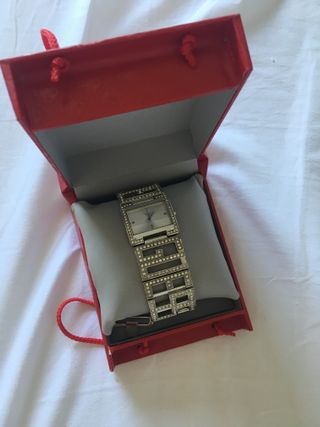 RELOJ GUESS rojo