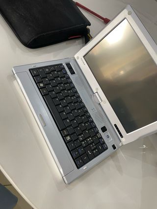 Vendo portatile ultracompatto Dialogue Flybook A33