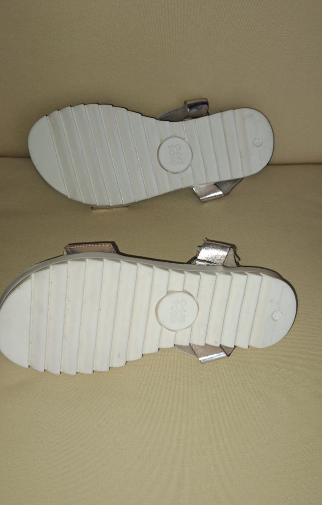 Sandalias Gios Eppo niña blancas