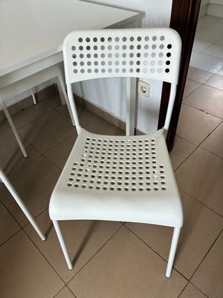 Mesa comedor blanca + 4 sillas
