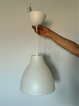 Lámpara techo blanca + regalo bombilla