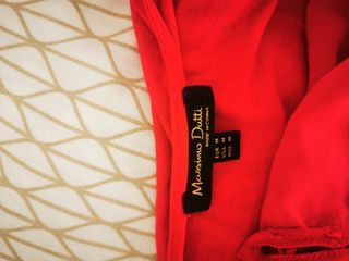 4 blusas Stradivarius, Massimo Dutti, Mango, M