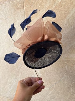 Tocado azul diadema
