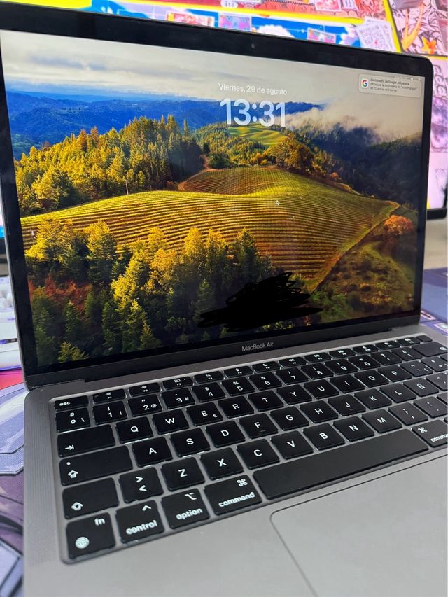 MacBook Air M1 (16GB RAM, 500GB SSD)