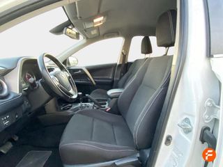 Toyota Rav4 2.5l hybrid 2WD Advance