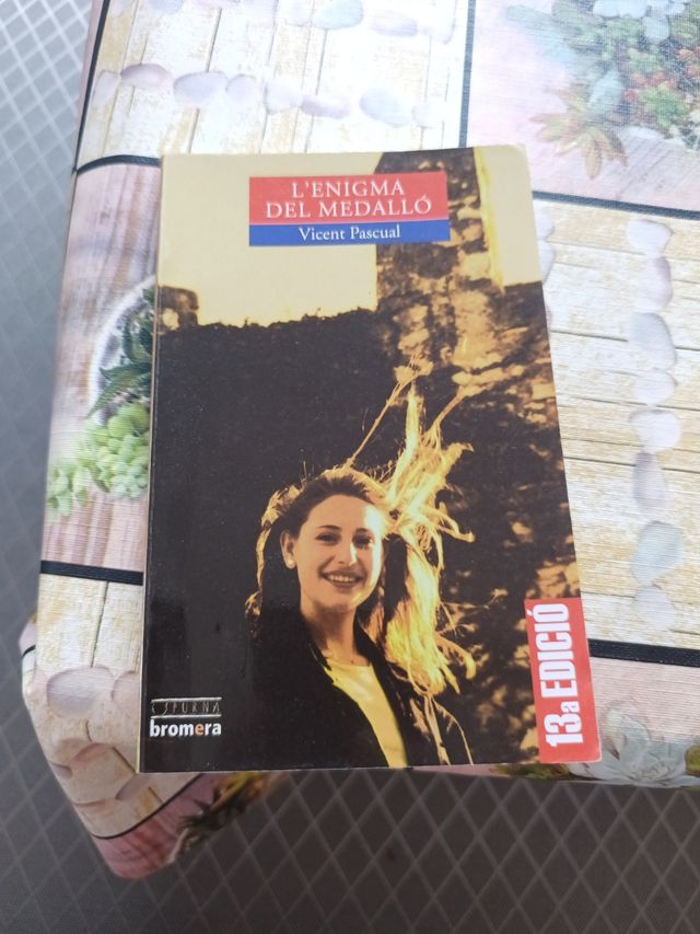 L'enigma del medalló