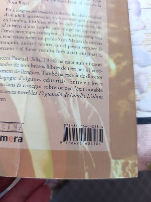 L'enigma del medalló